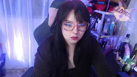 Lilo  online show from 02-24-25, 03:44