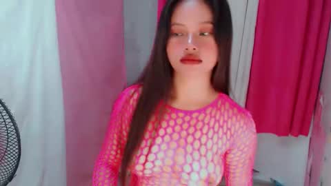 Snapshot of lilsweet_marie chatting on 11-11-25, 10:10 Lilsweet marie online show from 11-11-25, 10:10