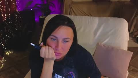 Lilu online show from 05-22-26, 06:24