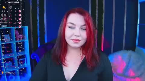 Snapshot of lilumytrend chatting on 11-25-25, 12:05 Lilu online show from 11-25-25, 12:05