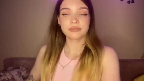 Lily online show from 04-13-26, 06:57