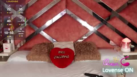 Lily online show from 02-13-26, 11:23