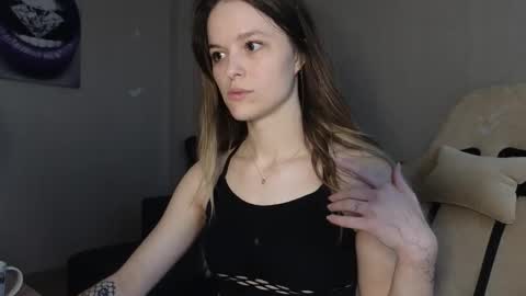 lily_and_jake online show from 11-07-25, 03:06