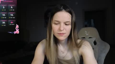 lily_and_jake online show from 05-19-26, 07:04