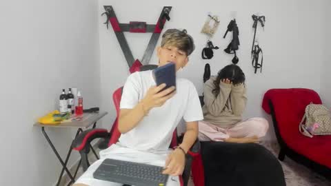 Snapshot of lily_and_lina chatting on 12-05-25, 12:14 Lily and Lina online show from 12-05-25, 12:14
