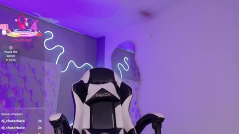 Lily online show from 11-19-25, 03:50