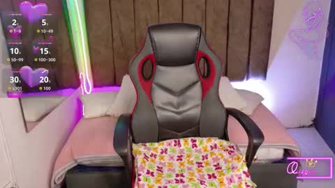 Lily online show from 02-13-26, 04:19