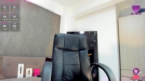 lily_cash1 online show from 10-18-25, 07:14