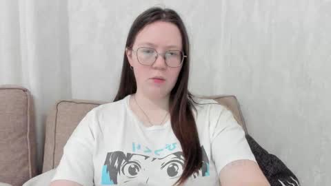 Lily Chays online show from 01-12-26, 04:07