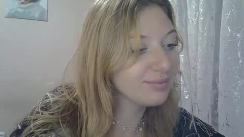 lily_ember online show from 10-05-25, 07:01