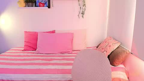 Snapshot of lily_evans_ chatting on 03-02-26, 10:05 just lily online show from 03-02-26, 10:05