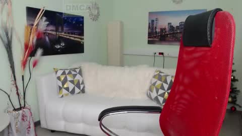 Lily online show from 01-06-26, 06:06