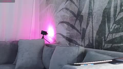 Snapshot of lily_foster_ chatting on 12-02-24, 06:41 Lily online show from 12-02-24, 06:41