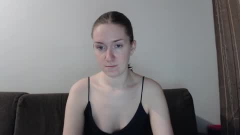 lily_love_x online show from 01-09-26, 11:28