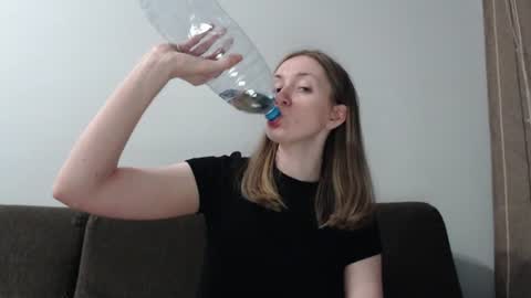 Snapshot of lily_love_x chatting on 07-20-26, 02:15 lily_love_x online show from 07-20-26, 02:15