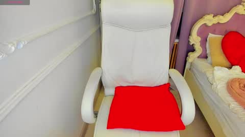 Lily online show from 03-15-26, 03:45