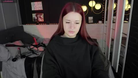 Snapshot of lily_moonlight chatting on 10-04-25, 07:28 Lily online show from 10-04-25, 07:28