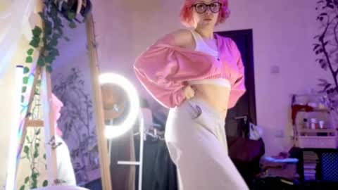 Snapshot of lily_noris chatting on 04-30-26, 10:03 your lilyyyyyyy online show from 04-30-26, 10:03