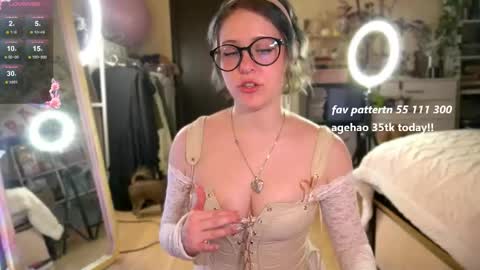 Snapshot of lily_noris chatting on 05-21-26, 07:32 your lilyyyyyyy online show from 05-21-26, 07:32