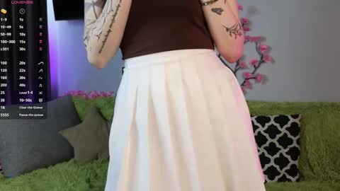 Lily online show from 05-30-26, 09:17