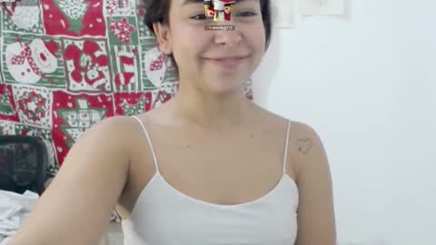 Snapshot of lily_robertss_ chatting on 12-03-25, 04:09 Lily Roberts online show from 12-03-25, 04:09