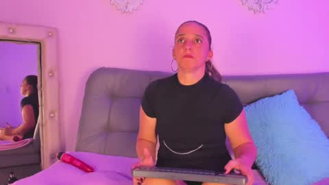 lily_rose0 online show from 04-04-26, 09:12