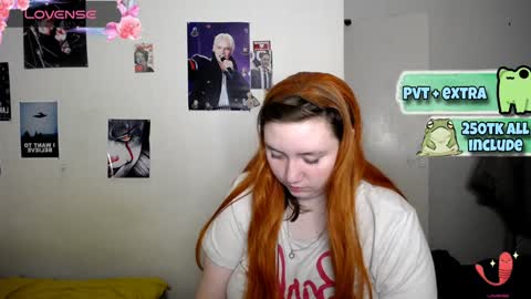 Snapshot of lily_shamy chatting on 01-12-25, 11:04 Alice online show from 01-12-25, 11:04