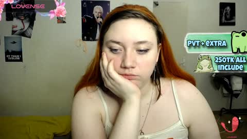 Snapshot of lily_shamy chatting on 02-07-25, 09:26 Alice online show from 02-07-25, 09:26