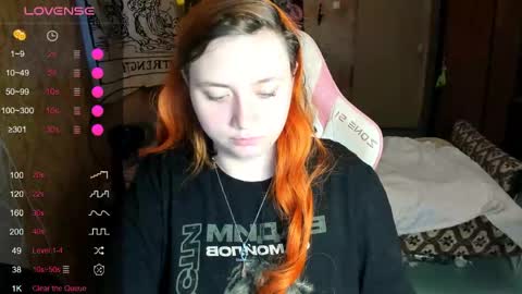 Snapshot of lily_shamy chatting on 05-24-26, 07:52 Alice online show from 05-24-26, 07:52