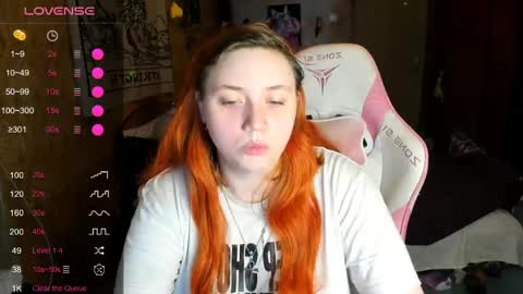 Snapshot of lily_shamy chatting on 06-05-26, 05:18 Alice online show from 06-05-26, 05:18