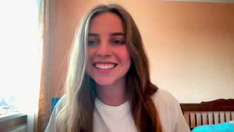 Snapshot of lily_smily chatting on 02-07-25, 11:12 Lily online show from 02-07-25, 11:12