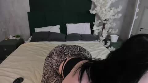 lily online show from 05-07-26, 09:36