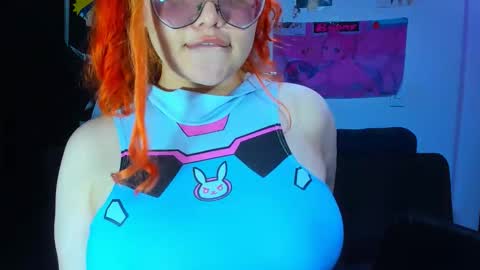 lily_stone04 online show from 10-22-25, 05:19
