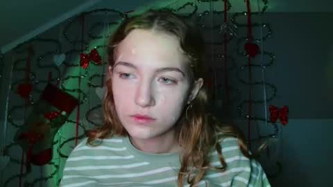 small lily online show from 01-15-26, 07:13