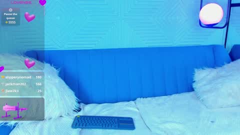 lily_waist online show from 01-18-25, 10:17