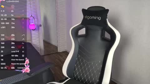 lily_waist online show from 10-24-25, 11:06