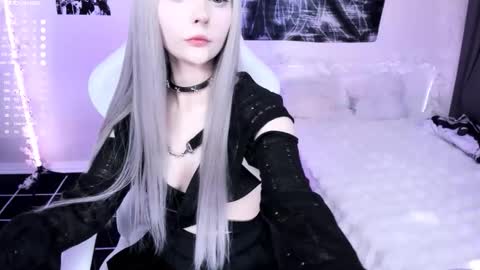 Lily online show from 02-26-26, 01:48