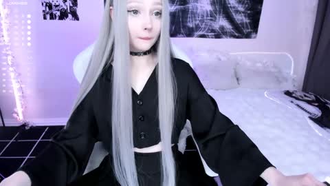Snapshot of lily_weep chatting on 03-27-26, 05:13 Lily online show from 03-27-26, 05:13