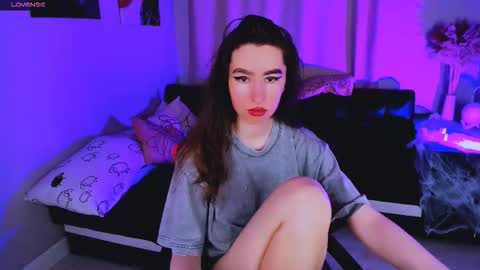 LILY online show from 10-25-25, 09:50