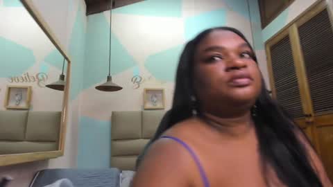 Lily online show from 02-06-25, 09:11