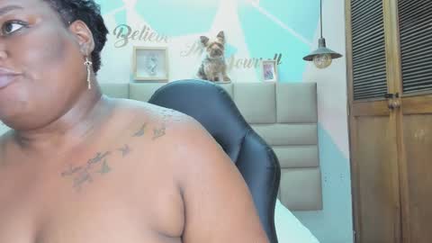 Lily online show from 03-01-25, 07:51