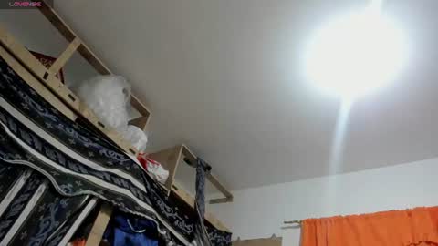Snapshot of lilybaudyn_ chatting on 07-06-26, 08:44 Lily online show from 07-06-26, 08:44