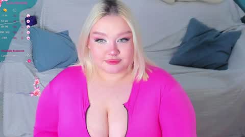 Lily online show from 01-19-25, 09:33