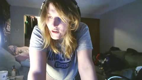 Snapshot of lilybvixen chatting on 04-26-26, 12:52 lilybvixen online show from 04-26-26, 12:52