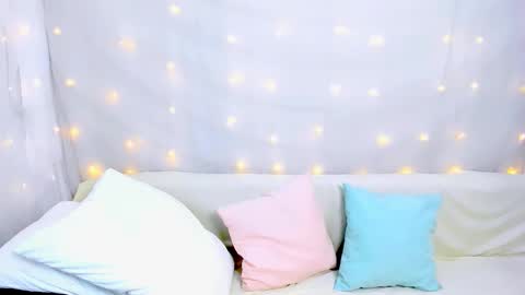 lilydavisss online show from 12-17-25, 03:01