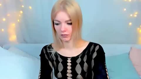 lilydavisss online show from 03-12-26, 03:23