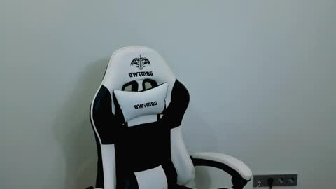 lilydavisss online show from 05-29-26, 01:58