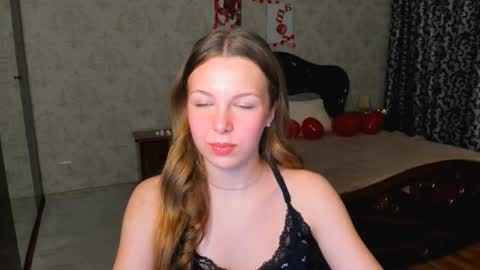 Snapshot of lilyeblake chatting on 02-16-26, 11:50 lilyeblake online show from 02-16-26, 11:50