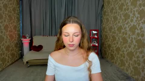 Snapshot of lilyeblake chatting on 03-04-26, 12:22 lilyeblake online show from 03-04-26, 12:22