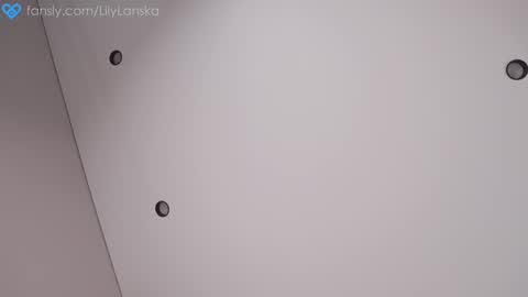 Lilia online show from 10-18-25, 08:48